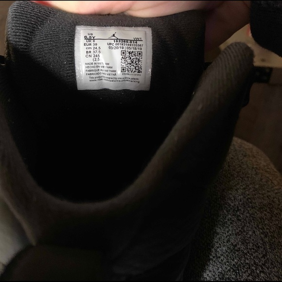 6.5y Air Jordan 12 Retro ‘Game Royal - Picture 2 of 4